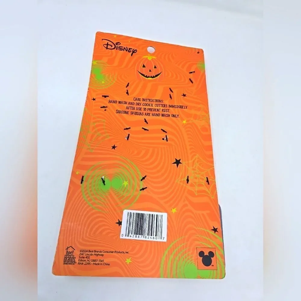 New! Disney Mickey & Minnie Halloween 4 Pc Spatula & Cookie Cutter Set